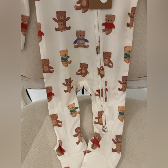 🧸 6~9 Mth Angel Dear Adorable Teddy Bear Print Baby Footie NWT - Picture 9 of 10